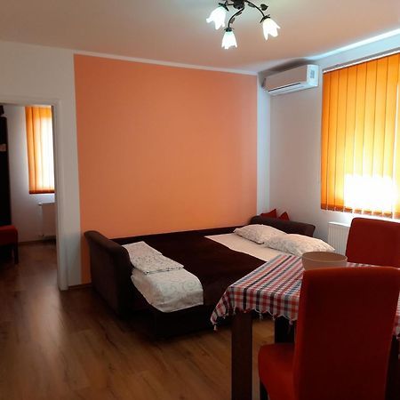 Kety Apartments Kragujevac Luaran gambar