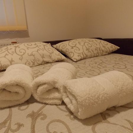 Kety Apartments Kragujevac Luaran gambar